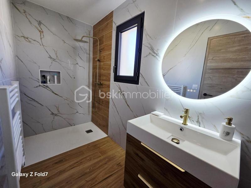 Maison - 161 m² - 5 pièces