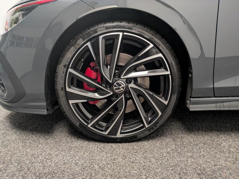 Volkswagen Golf VIII 8 2.0 Tsi Gti Performances Dsg 245ch Acc Harman Kardon Camera de Recul