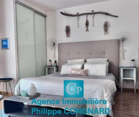 Maison - 270 m² - 8 pièces