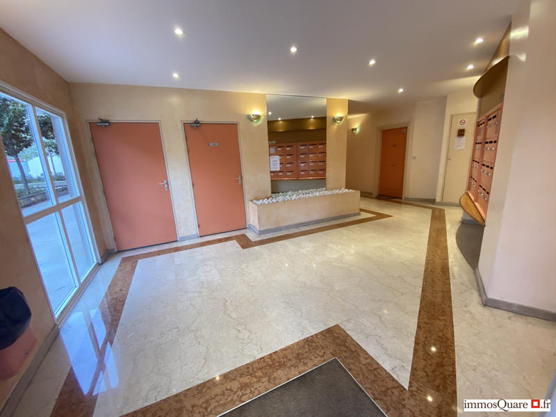 Appartement - 86 m² - 4 pièces