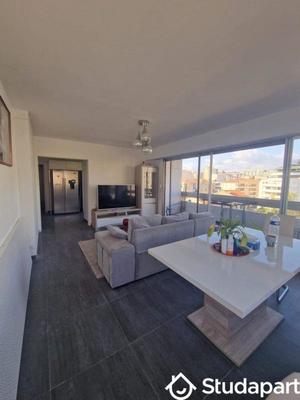 Chambre - 13 m² - 1 pièce