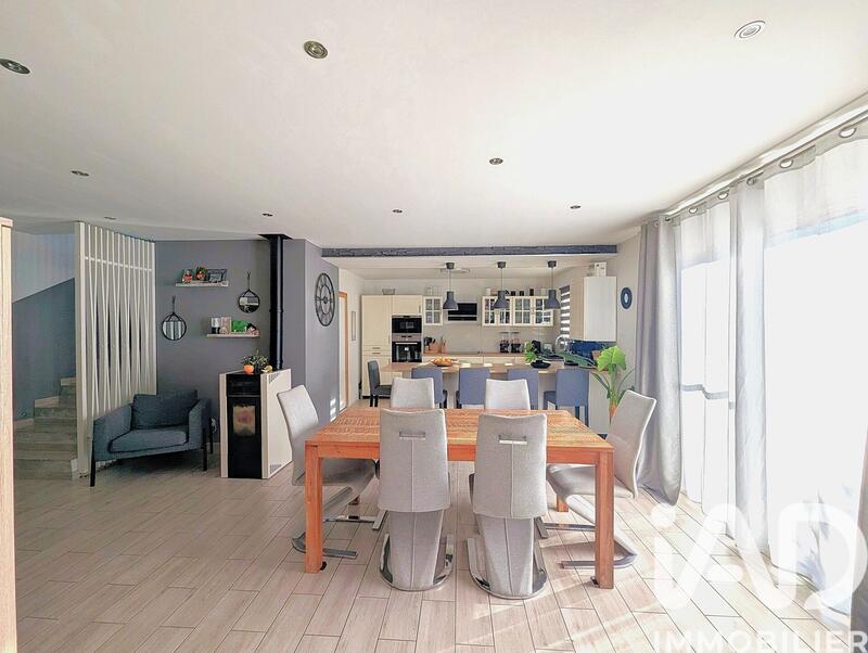 Maison - 123 m² - 6 pièces