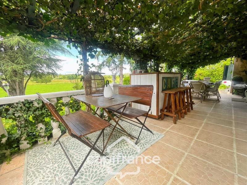 Maison - 190 m² - 7 pièces