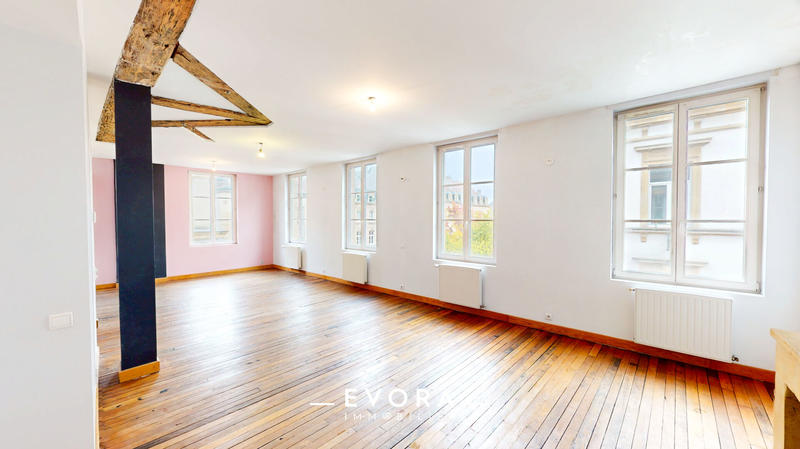 Appartement - 110 m² - 4 pièces
