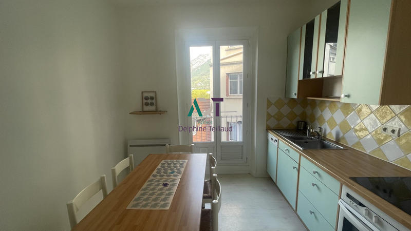 Appartement - 73 m² - 3 pièces