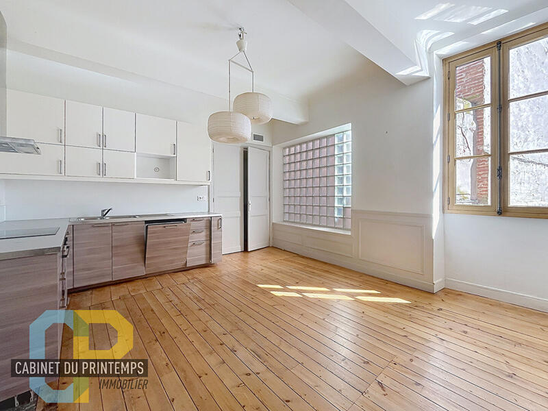 Appartement - 163 m² - 5 pièces