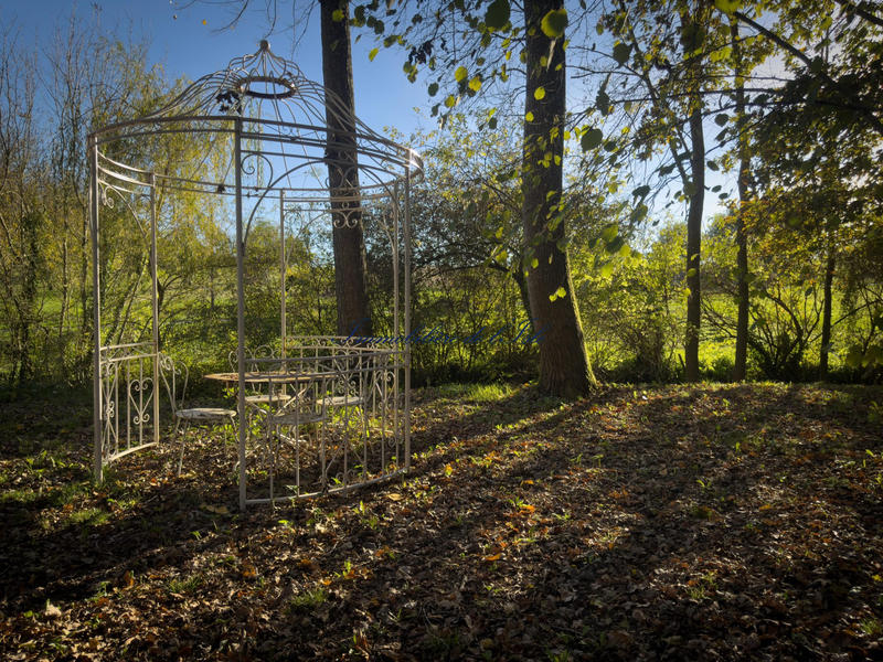 Maison - 220 m² - 9 pièces