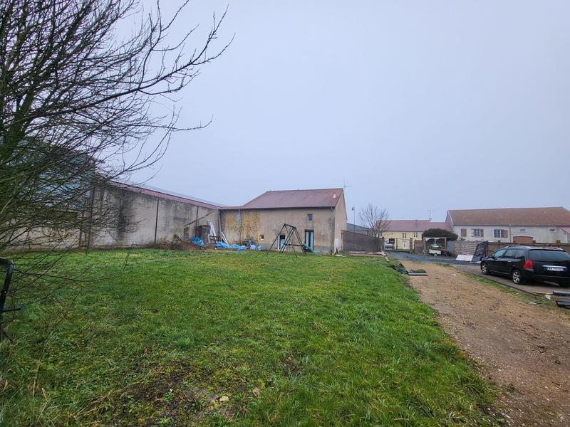 Maison - 253 m² - 7 pièces