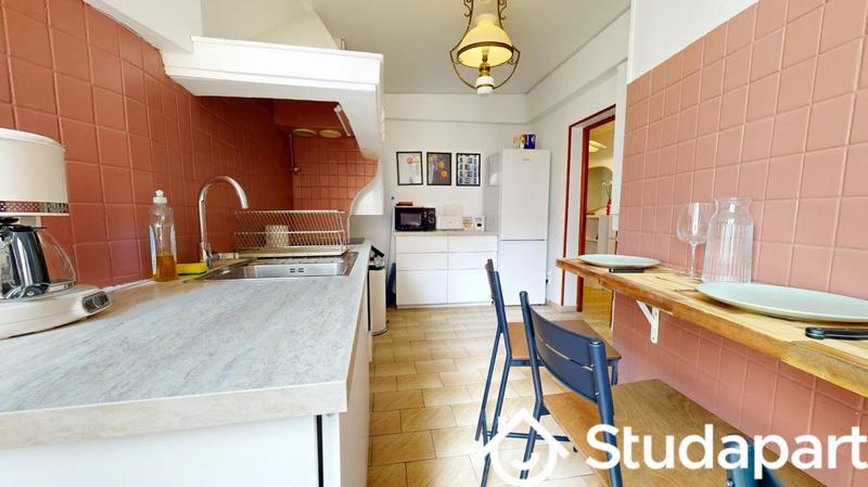 Chambre - 11 m² - 1 pièce