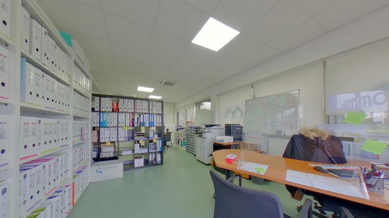 Local commercial - 70 m² - 3 pièces