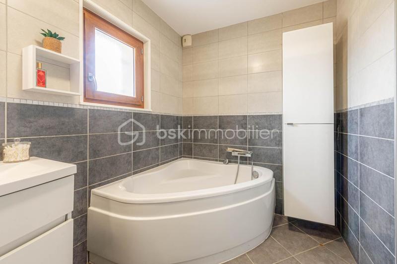 Appartement - 108 m² - 4 pièces