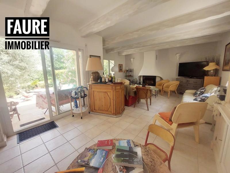 Villa - 152 m² - 8 pièces