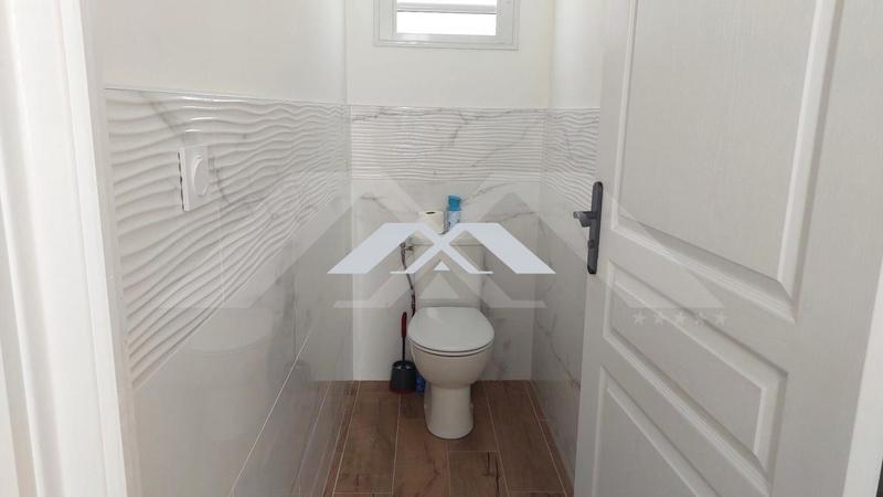 Maison - 92 m² - 5 pièces