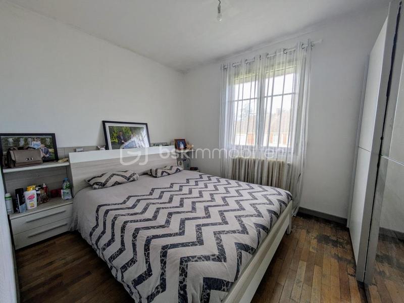 Maison traditionnelle - 96 m² - 6 pièces