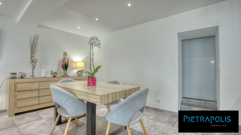 Maison - 172 m² - 5 pièces