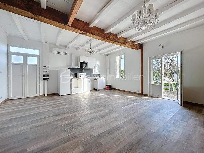 Maison en pierre - 170 m² - 8 pièces