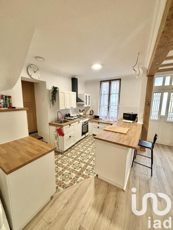 Maison - 104 m² - 5 pièces