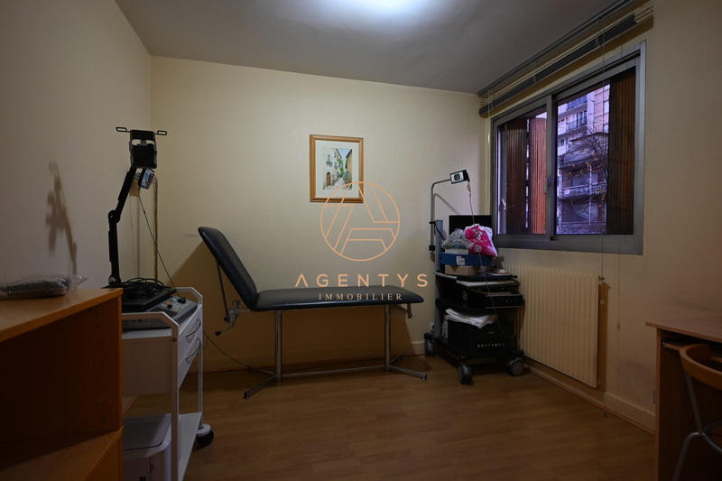 Appartement - 82 m² - 5 pièces