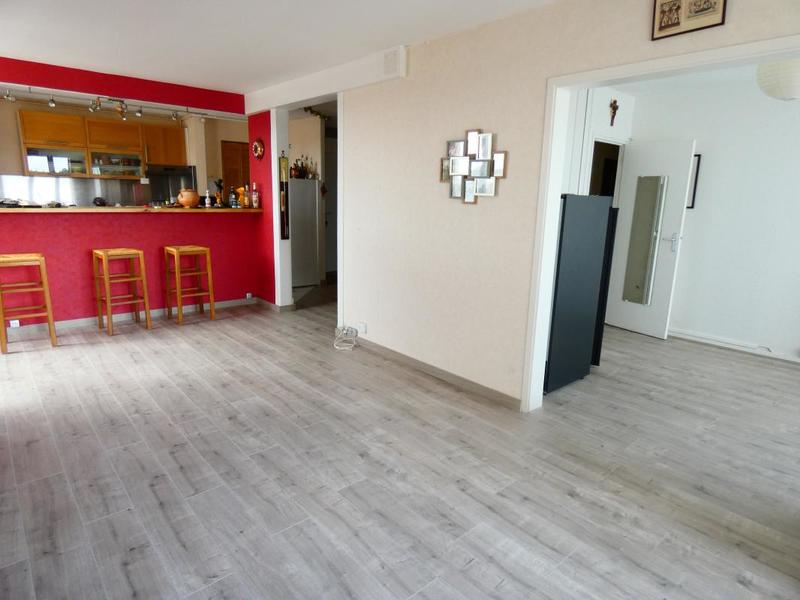 Appartement - 90 m² - 4 pièces