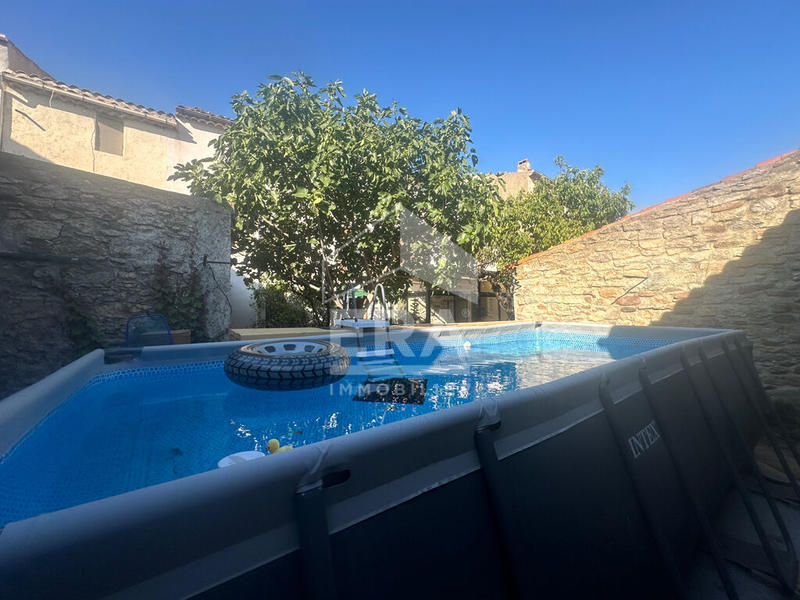 Maison - 245 m² - 11 pièces