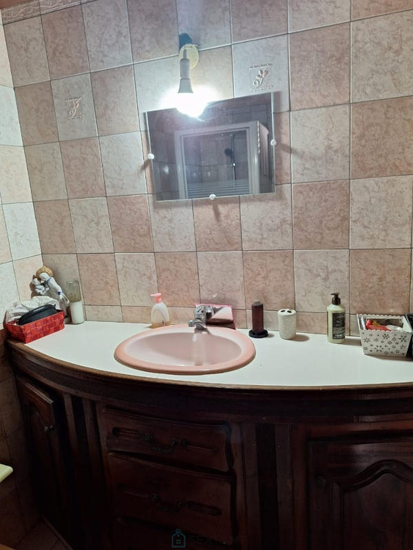 Maison - 216 m² - 6 pièces