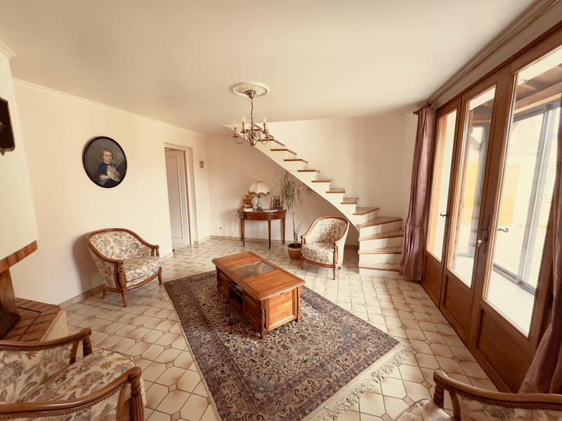 Propriété - 125 m² - 6 pièces