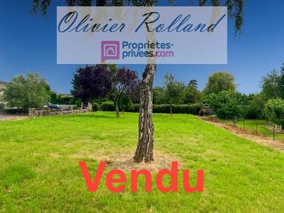 Terrain constructible - 796 m²