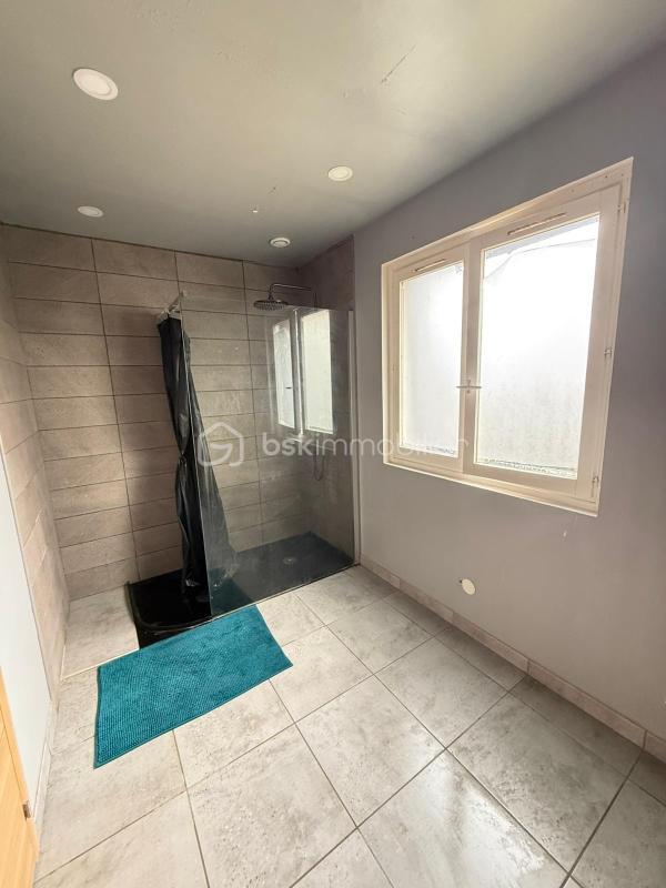 Maison traditionnelle - 173 m² - 5 pièces