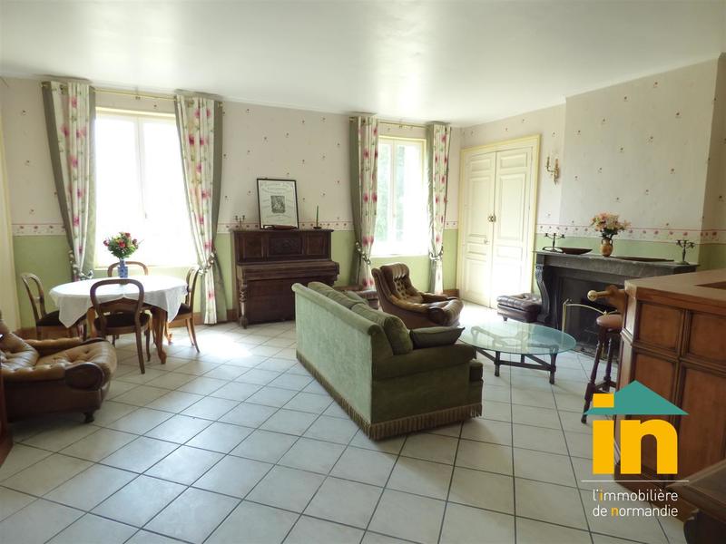 Demeure - 700 m² - 18 pièces