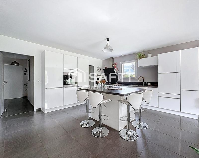 Maison - 112 m² - 5 pièces