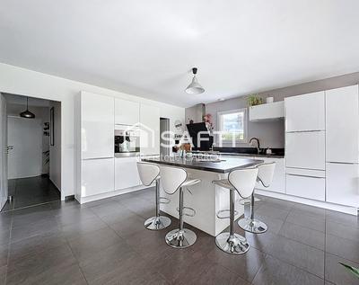 Maison - 112 m² - 5 pièces