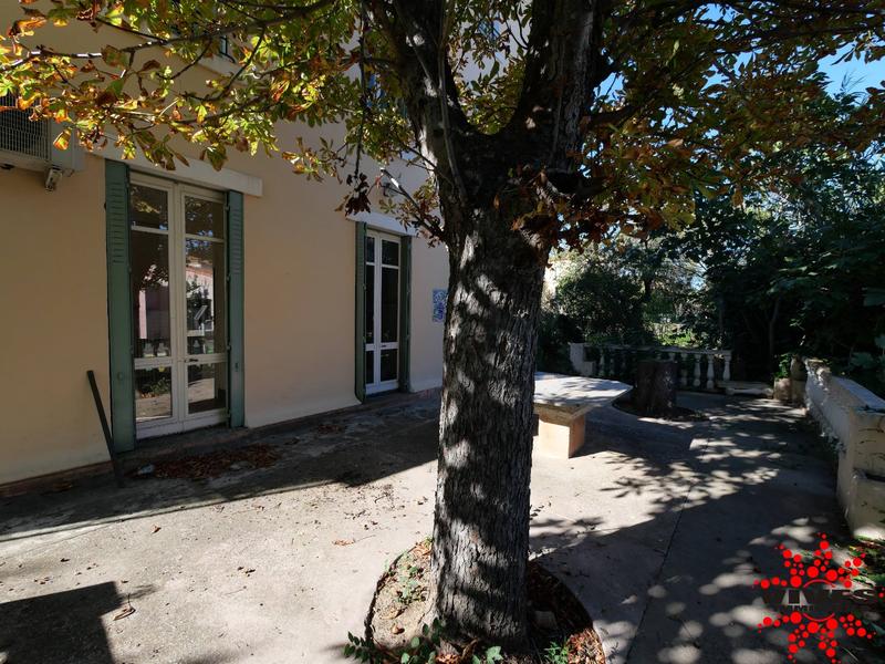 Maison - 180 m² - 7 pièces