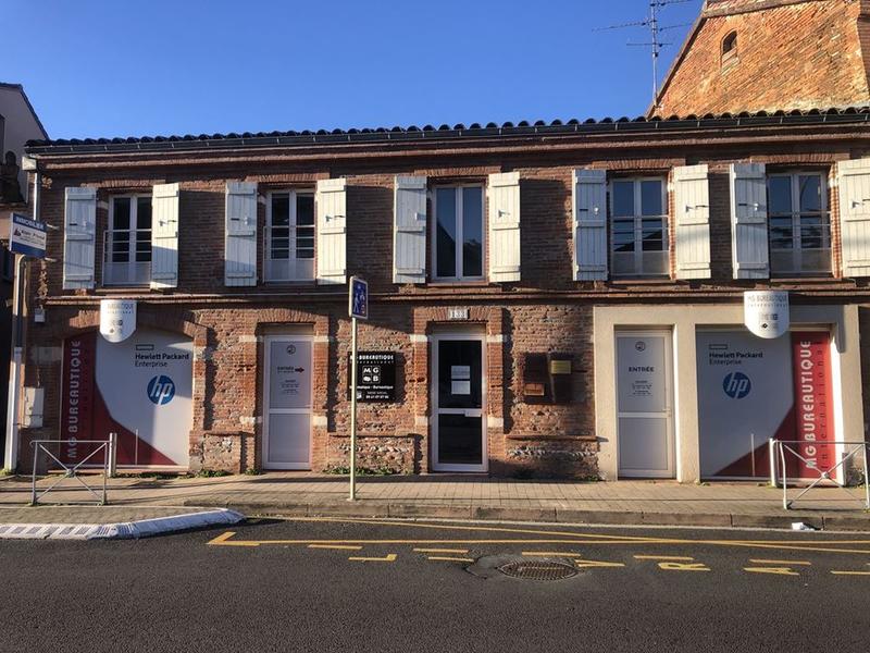 Local commercial - 93 m² - 1 pièce