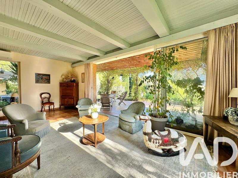 Maison - 308 m² - 10 pièces