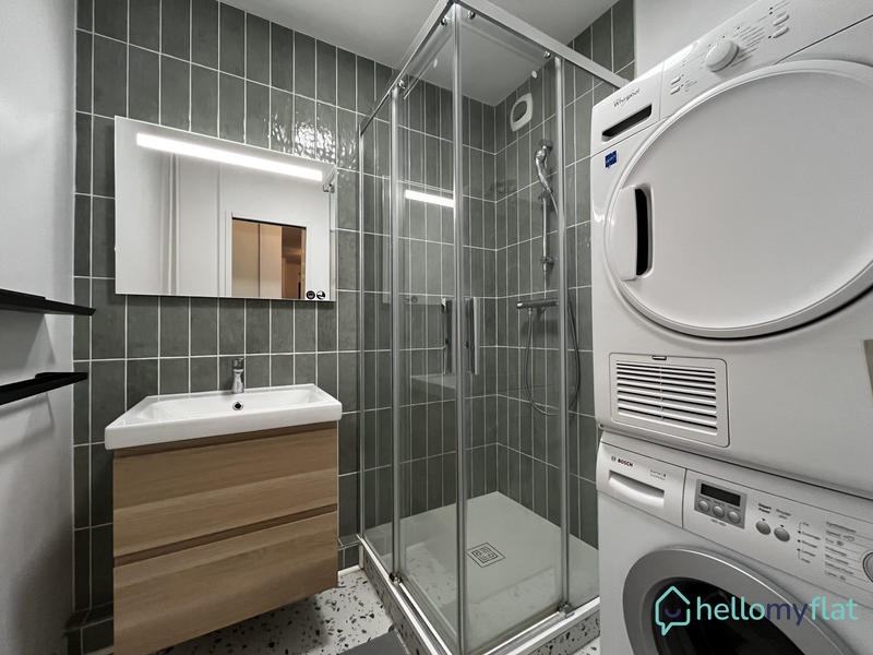 Appartement - 80 m² - 5 pièces