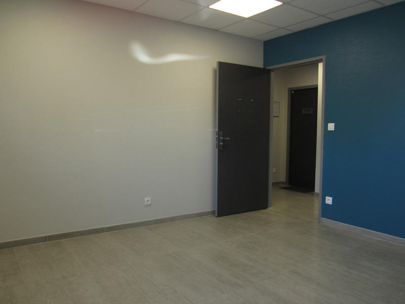 Bureau - 337 m² - 7 pièces