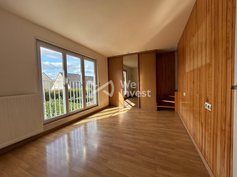 Maison traditionnelle - 140 m² - 7 pièces