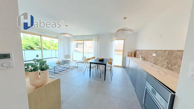 Appartement - 60 m² - 3 pièces