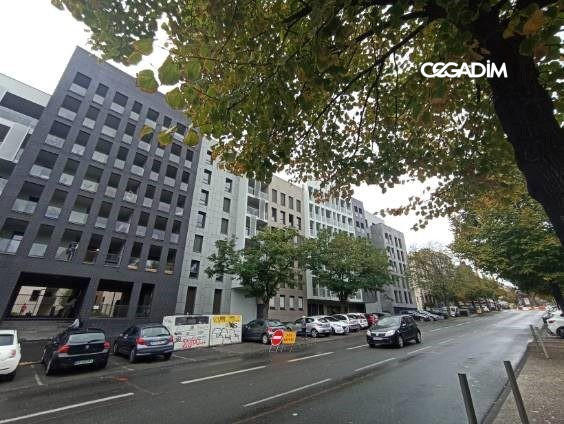 Parking / Garage - 8 m²