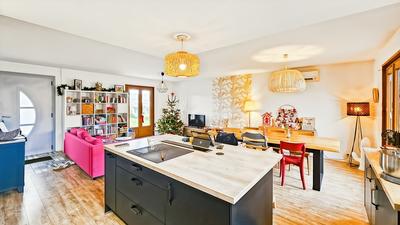 Maison - 102 m² - 5 pièces