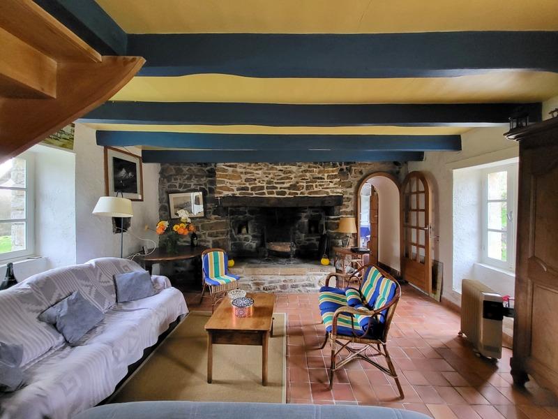 Maison - 170 m² - 12 pièces