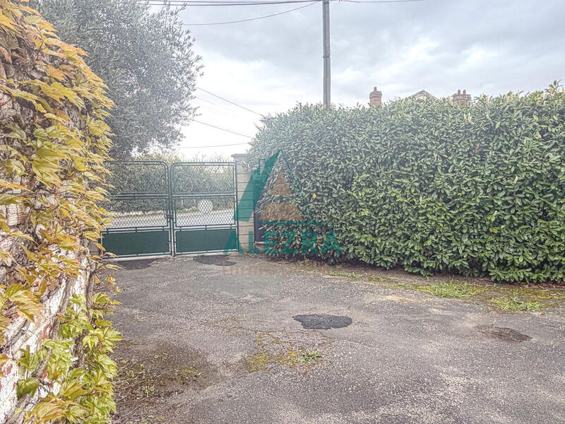 Local d'activités - 20 m²