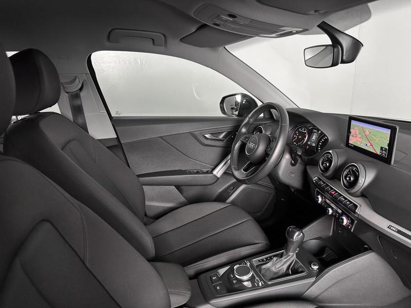 Audi Q2 - 35 Tfsi 150ch s-Tronic Ja17p Sieges Chauff Camera Gps Regul Acc Clim Jukebox 150 Ch 1°Main