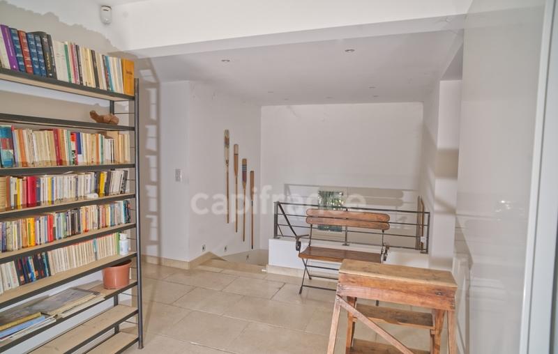 Propriété - 294 m² - 9 pièces