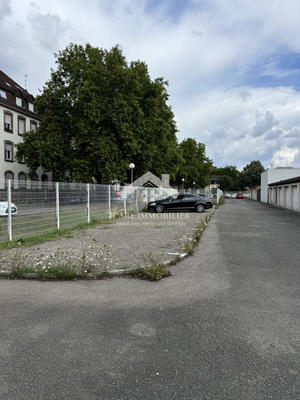 Parking / Garage - 406 m²