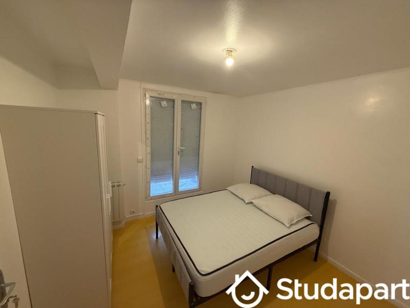 Chambre - 9 m² - 1 pièce