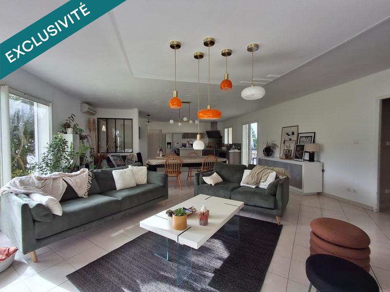 Villa - 200 m² - 9 pièces