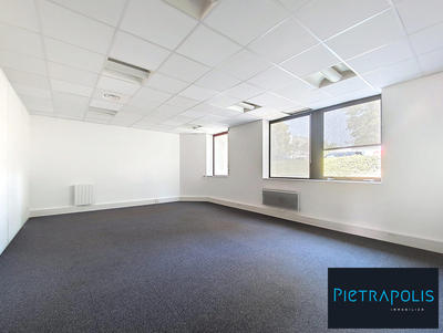 Bureau - 371 m²