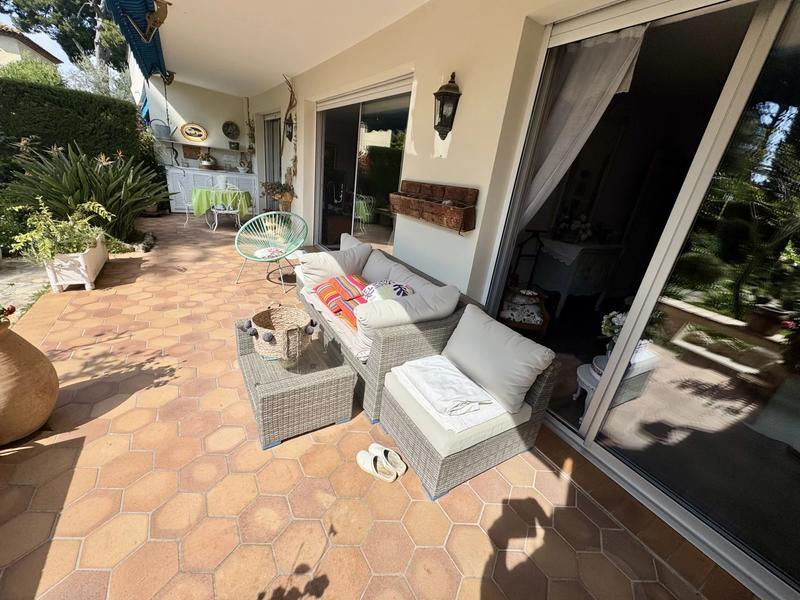 Appartement - 100 m² - 3 pièces