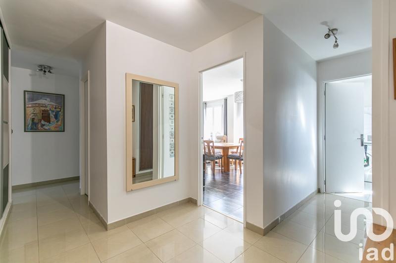 Appartement - 77 m² - 3 pièces